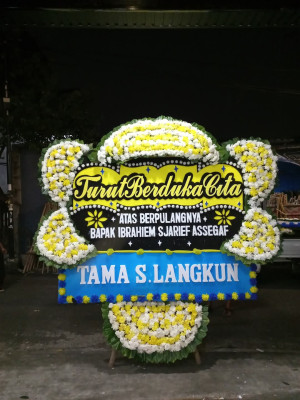 Papan Bunga Duka di Paringin Selatan